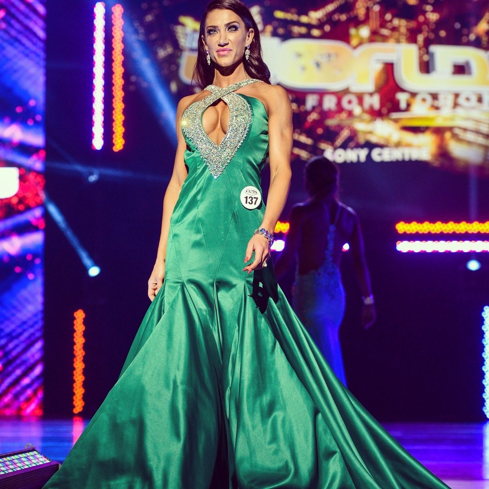 Gorgeous Emerald Green Gown